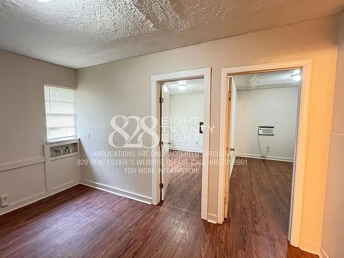 507 E Walnut St — Photo 14