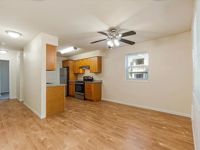 Cascade Woods Apartments — Photo 9