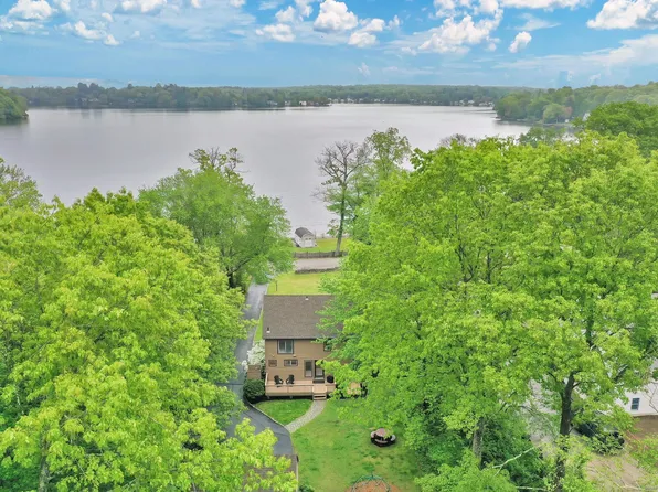 33 Erdoni Road, Columbia, CT 06237