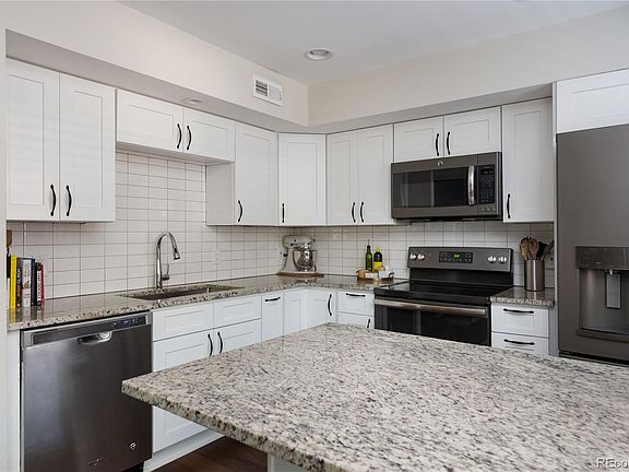 3rd image of 1201 Galapago Street #95