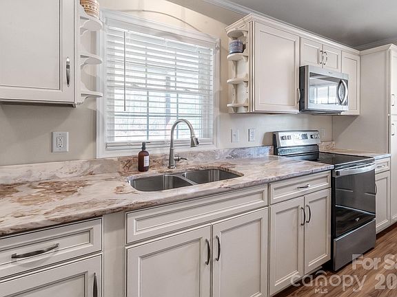 5th image of 741 Mangum School Rd