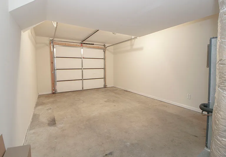 1718B Thistlewood Dr — Photo 9