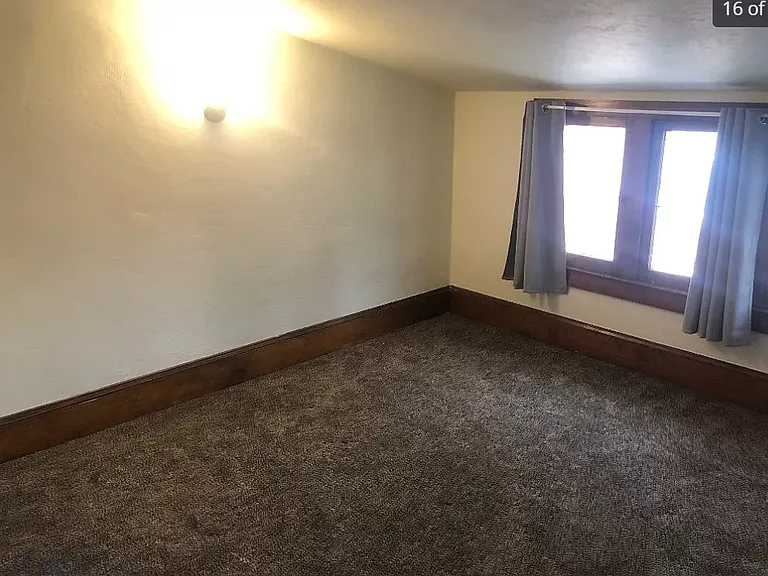 1009 W Diamond St — Photo 12