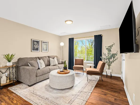 18435 Sharon Ln, Roseville, MI 48066