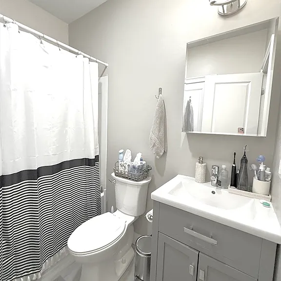 371 Main St #7 — Photo 3