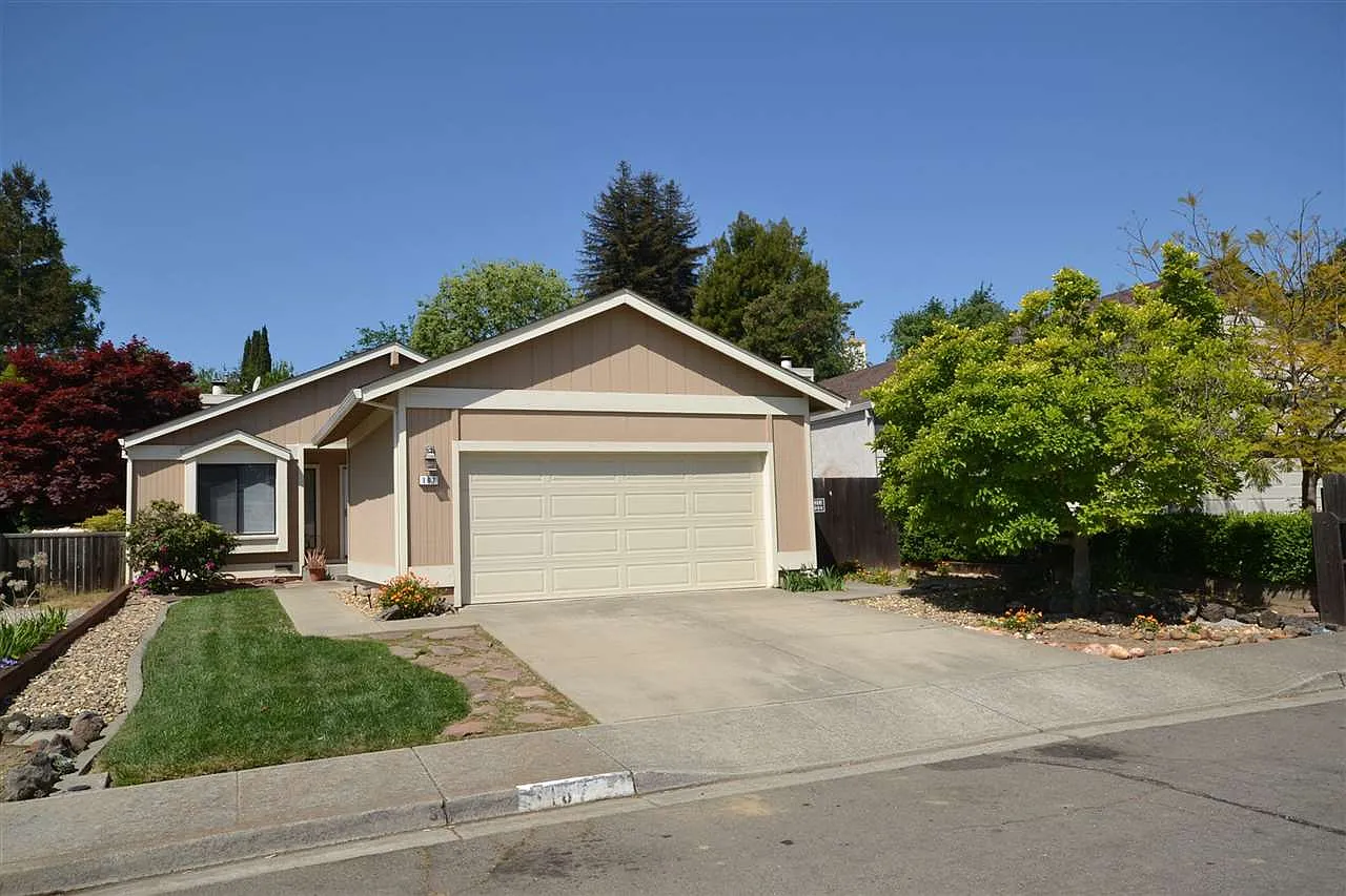 167 Dartford St photo 1