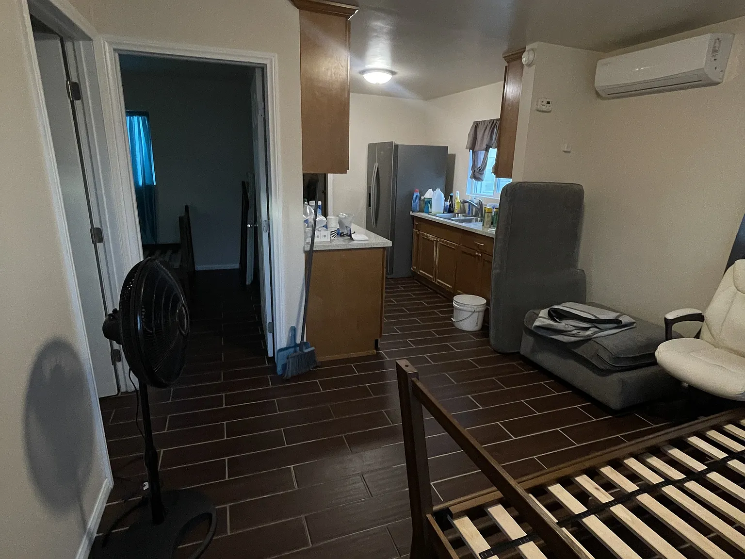 2 bed, $2,400 — Photo 4