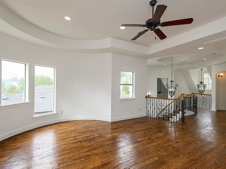 3606 S Versailles Ave — Photo 22