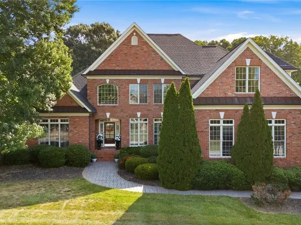 6239 Stanback Ct, Summerfield, NC 27358