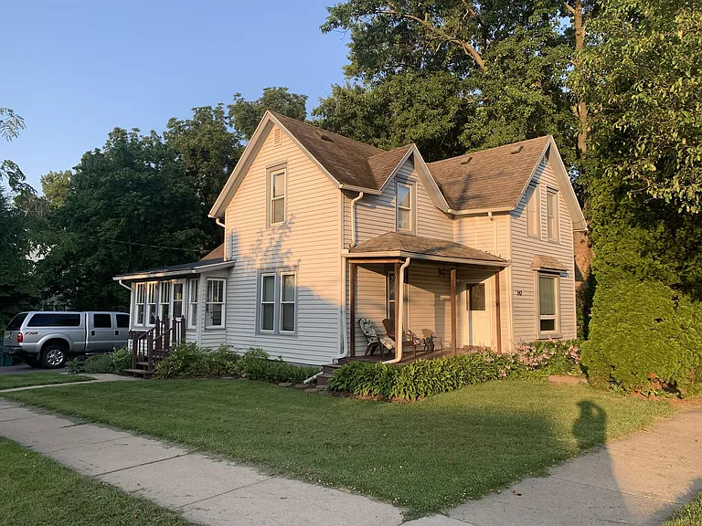 342 Elm St — Photo 29