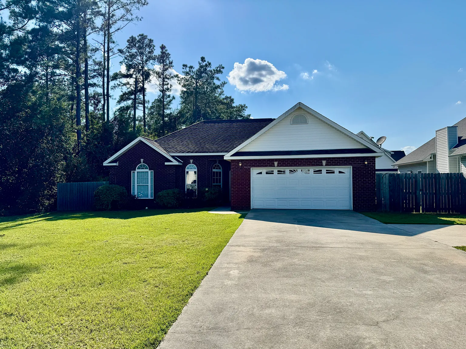1813 Macon Rd — Photo 1
