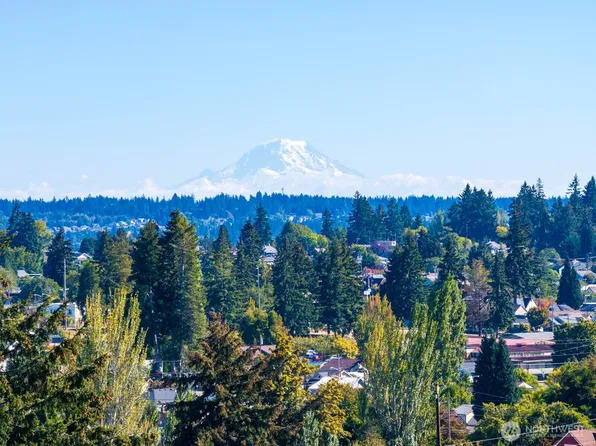 2710 15th Street, Bremerton, WA 98312