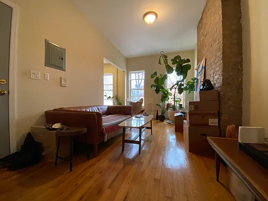 Rented by Nooklyn NYC LLC | media 41