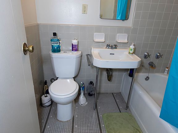 4th image of 510 S Burnside Ave APT 10D