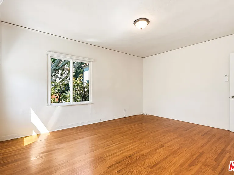 2613 Cloverfield Blvd — Photo 19