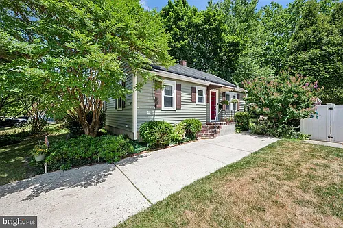 247 W Franklin Ave Photo 1