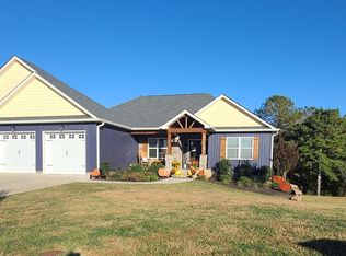 72 Farm View Cir, Rock Spring, GA 30739