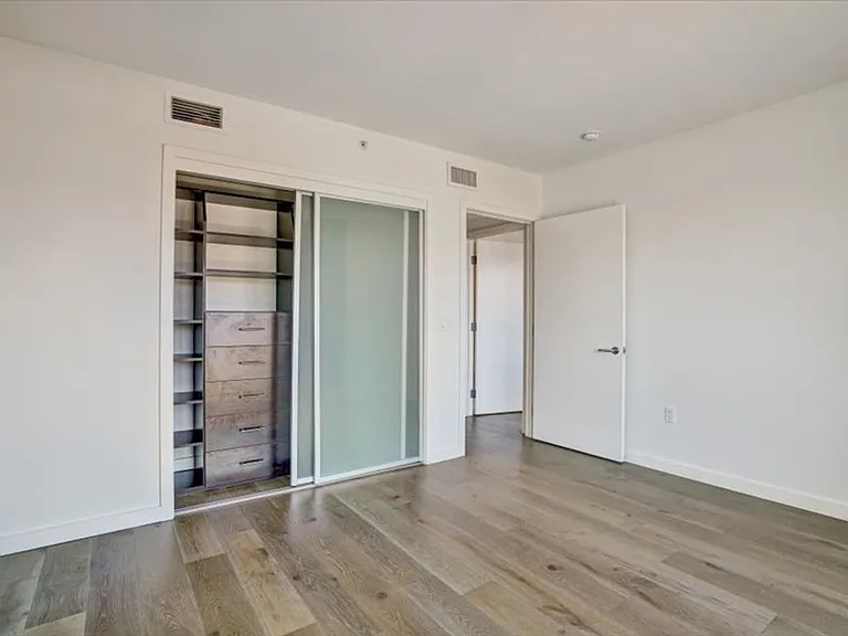 2125 Bryant St #308 — Photo 19