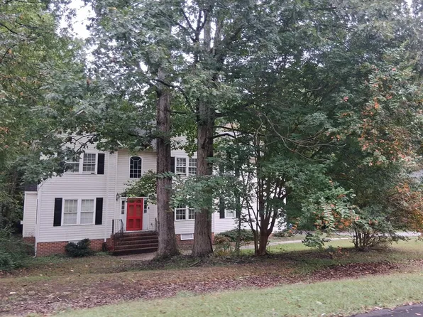 4706 Twin Cedars Rd, Chester, VA 23831