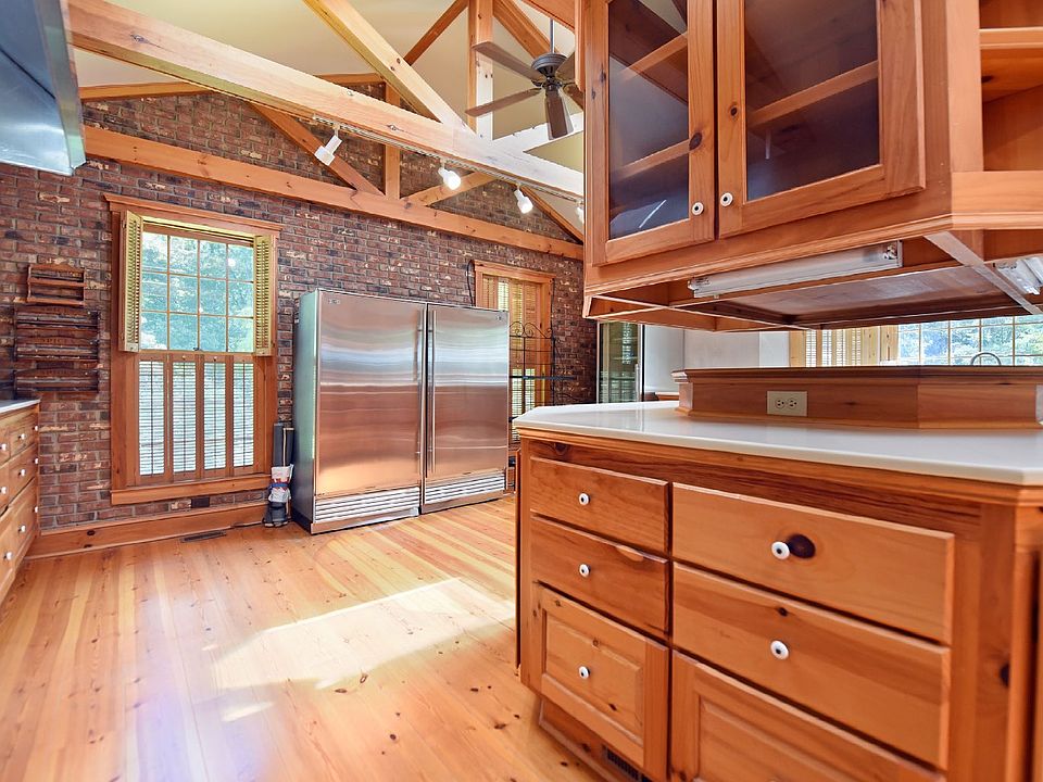 915 Hidden Lake Rd Blairsville GA Zillow