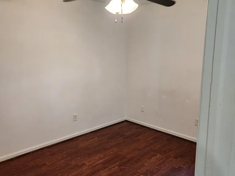 6040 Camellia Dr — Photo 5