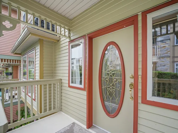 15151 Buena Vista Ave #6, White Rock, BC V4B 1Y2