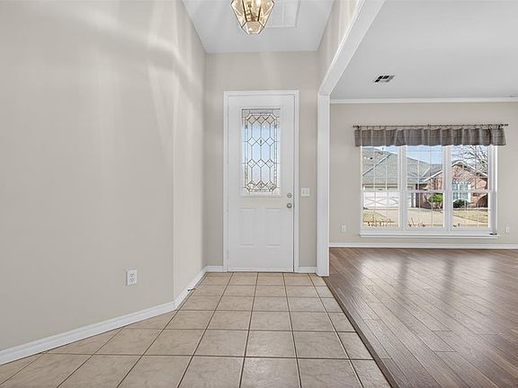 3rd image of 15528 Swallowtail Rd