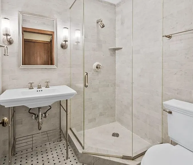 333 W Belden Ave #2 — Photo 14