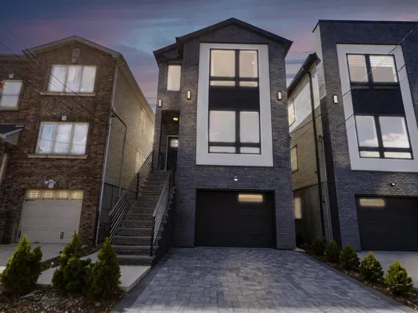 11 7th St, Harrison, NJ 07029