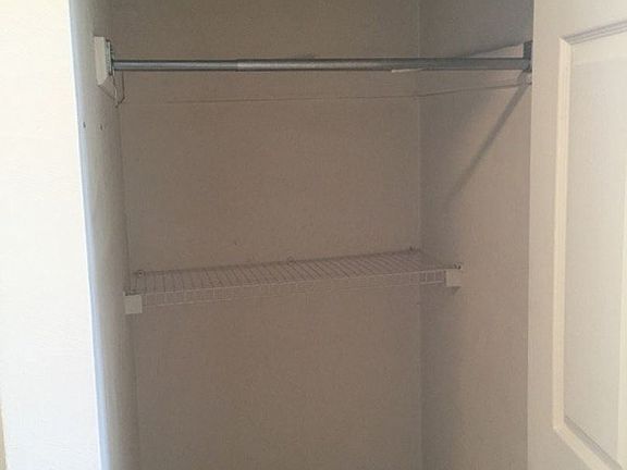 3rd image of 6716 Thomas Blvd APT 2