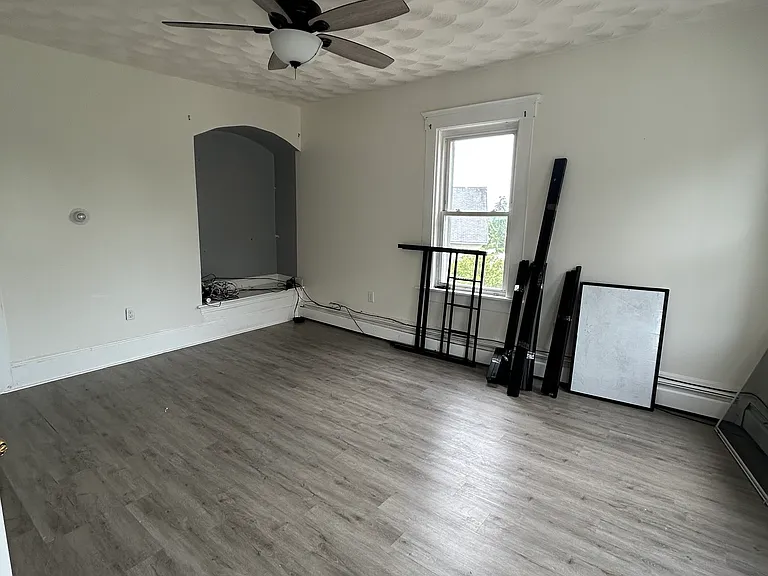 109 Ferry St #3 — Photo 2