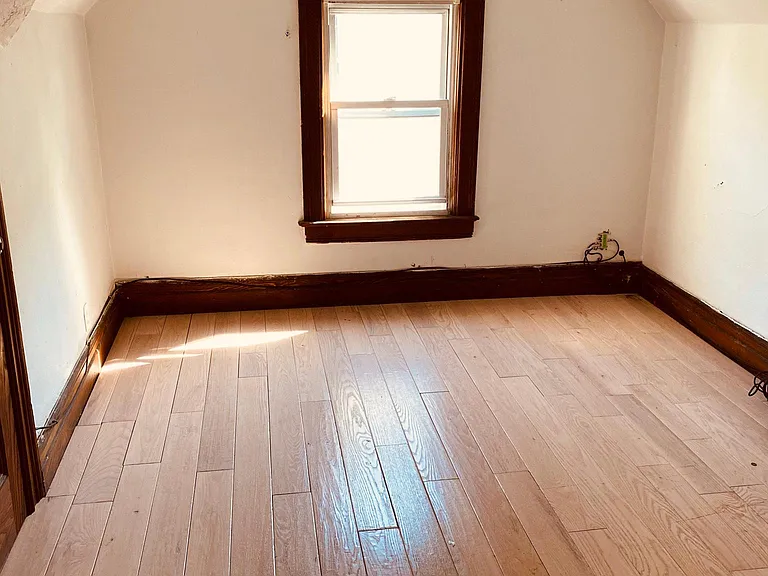 131 Rosedale St #UPPER MONROE — Photo 15