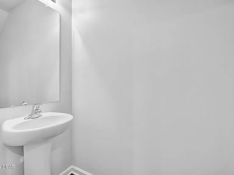 1707 Jakes Dr — Photo 3