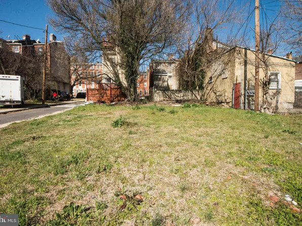 842 Lemmon St, Baltimore, MD 21201
