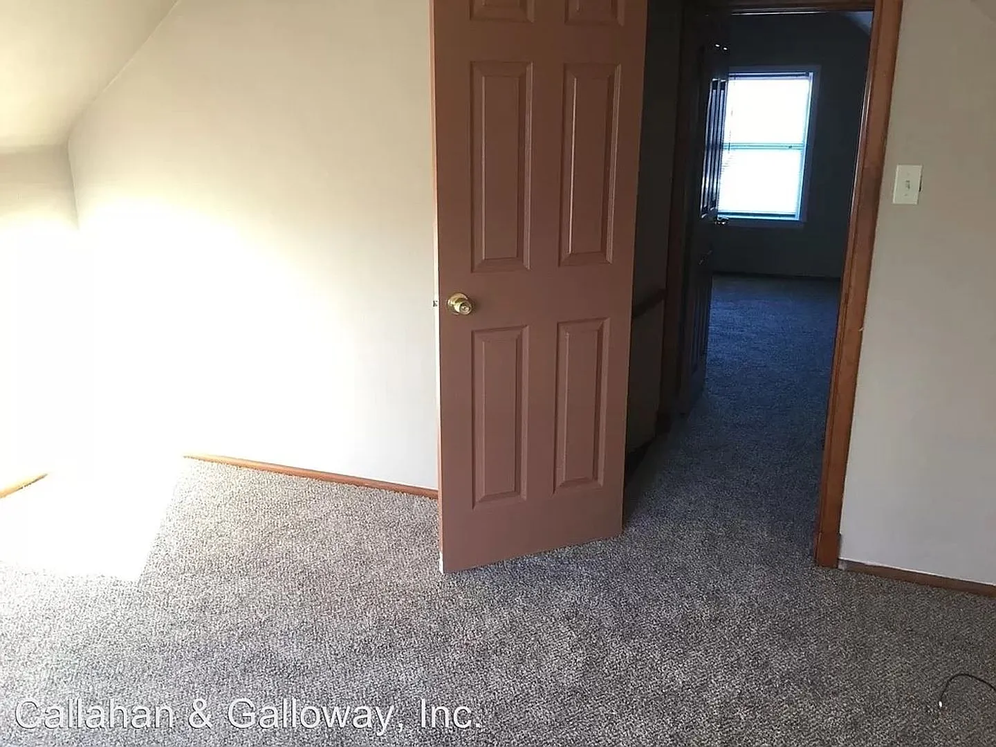 3 bd, 2 ba house in east campus across from Boone Hospital, walk to campus and downtown, great sh... — Photo 4