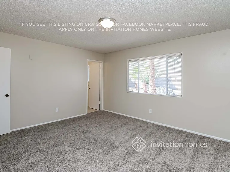 12042 N 28th Pl — Photo 10