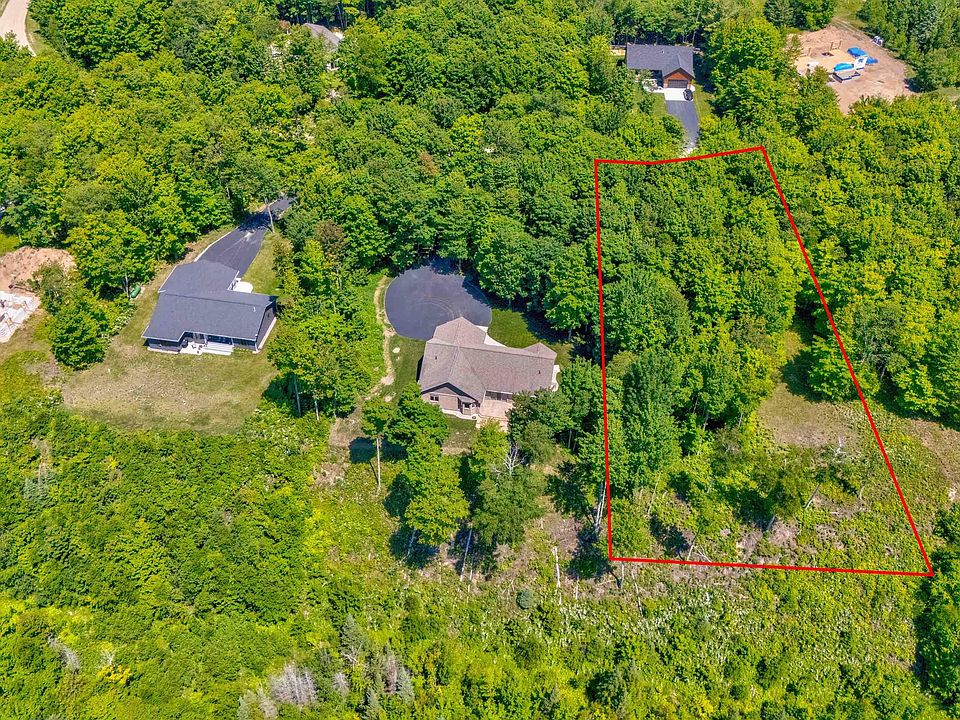 1st image of Dillexie Ln