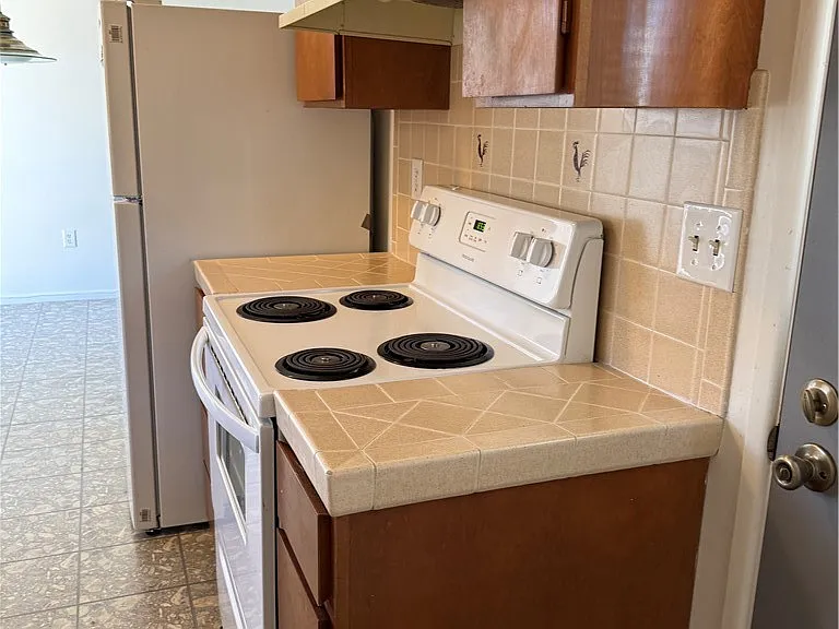 28906 W Worcester Rd — Photo 9