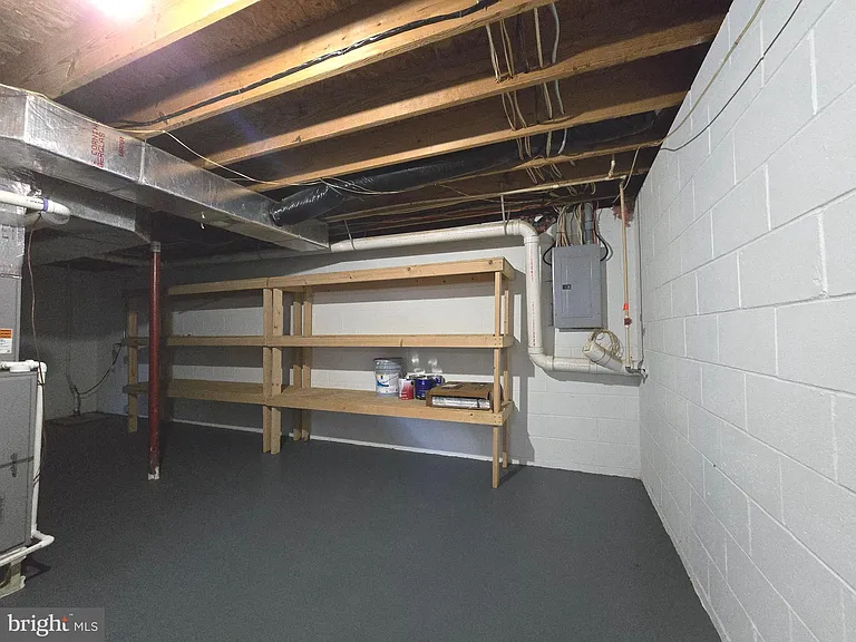 23 Lordship Ln — Photo 39