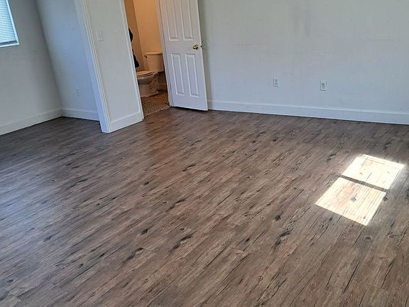 2nd image of 1920 N 11th Ave Unit B