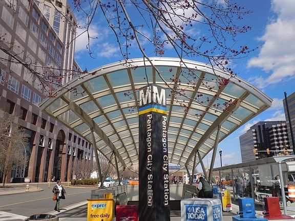 Pentagon City Metro
