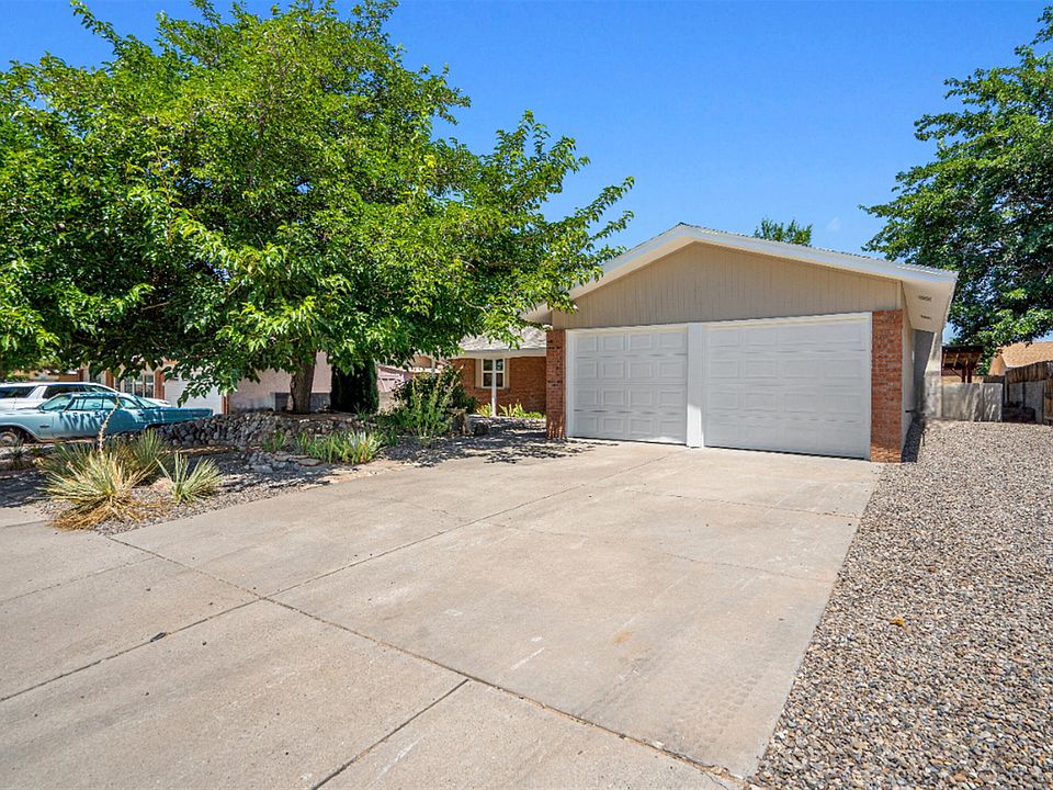 1st image of 6301 Avenida La Costa NE