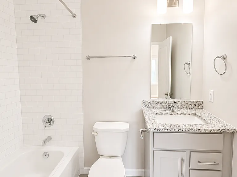 3 Lee Garden Ln #102 — Photo 12