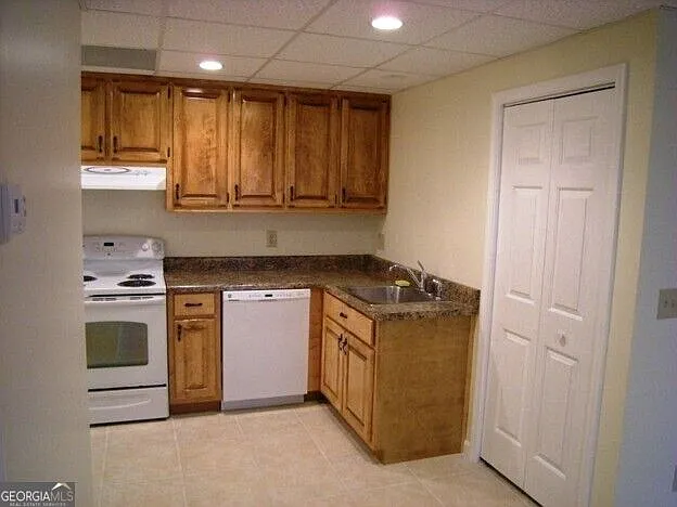 1 bed, 1.0 bath, 1000 sqft, $1,300 — Photo 3