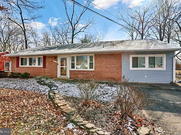 2nd image of 5608 Ottawa Rd