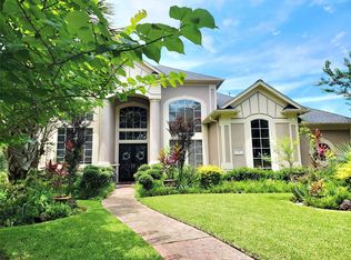 9 Camden Ct, Sugar Land, TX 77479