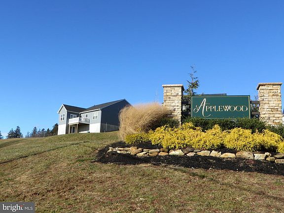 4th image of 415 Courtland Rd