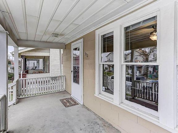 3rd image of 331 E Hinman Ave