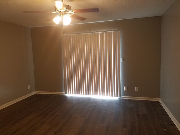 2nd image of 4038 McGee St APT 5