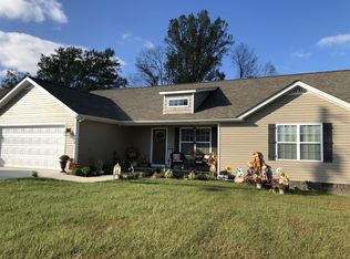 209 Celeste Dr, Baxter, TN 38544
